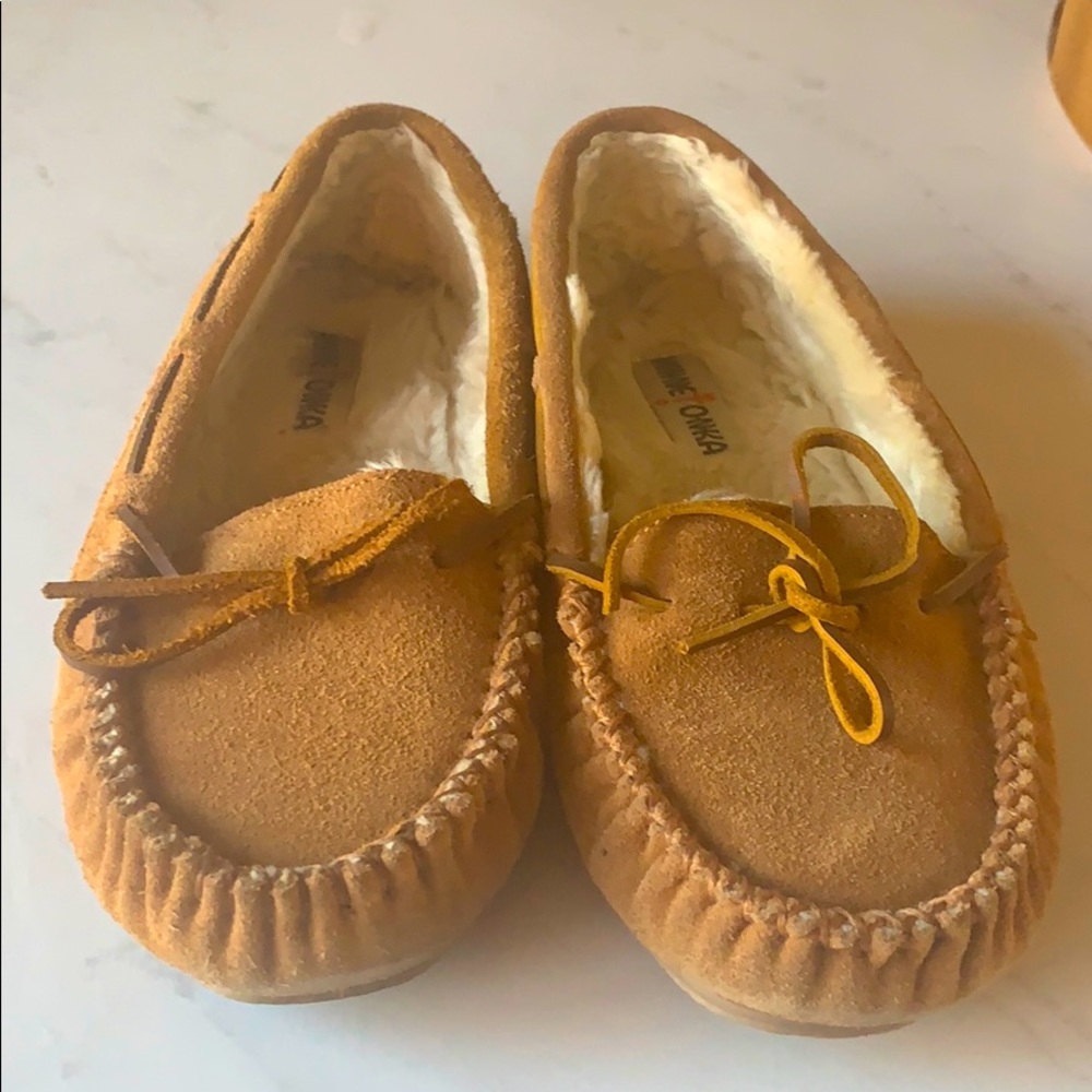 Minnetonka moccasin slippers